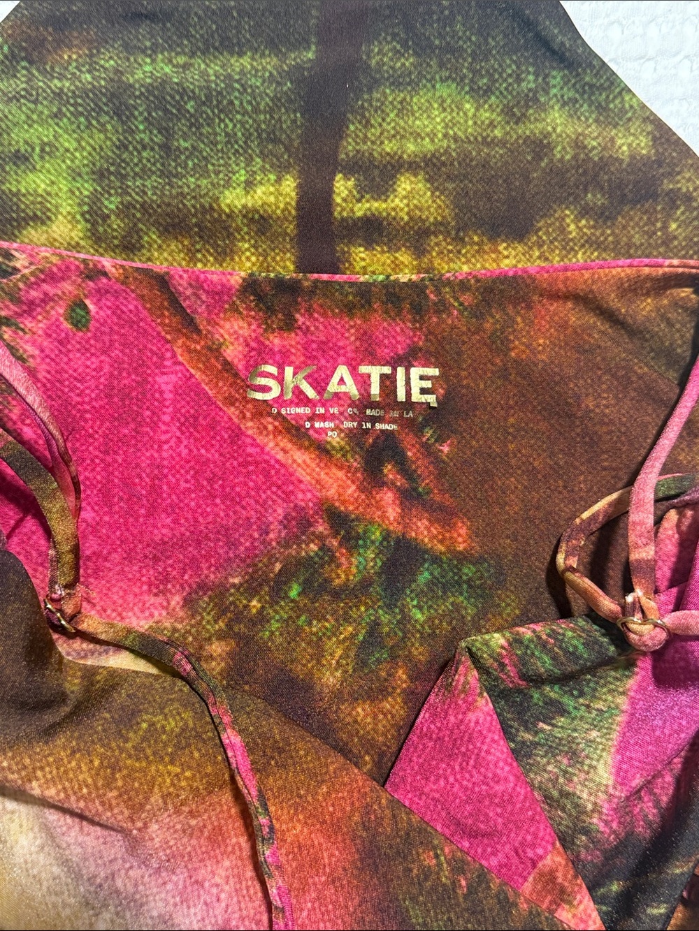 Skatie Raye in Careyes - Picture 2 of 3